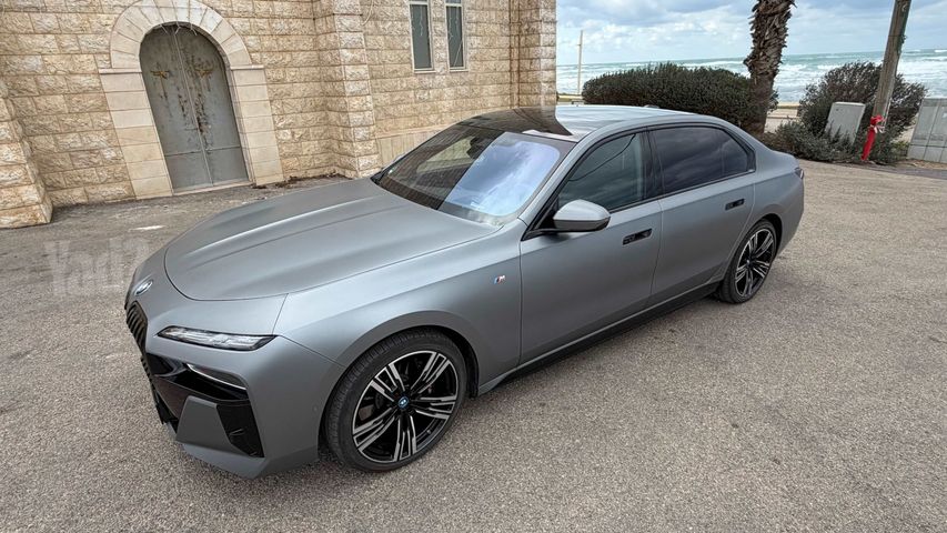 מודעת רכב ב מ וו i7