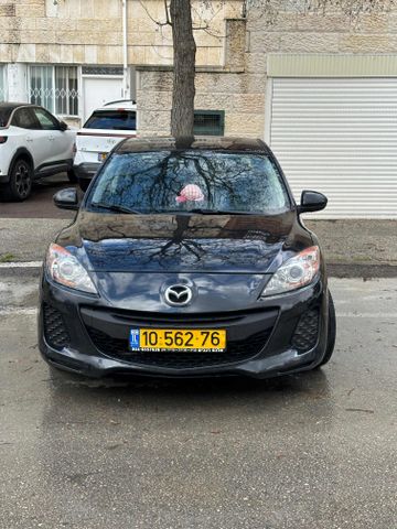 מאזדה 3