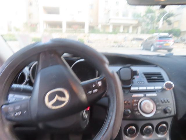 מאזדה 3