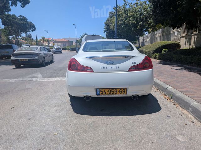 אינפיניטי G37
