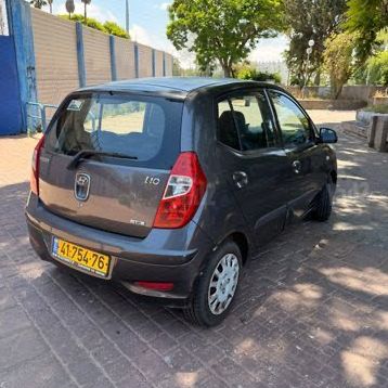 יונדאי i10