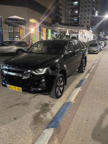 איסוזו די-מקס