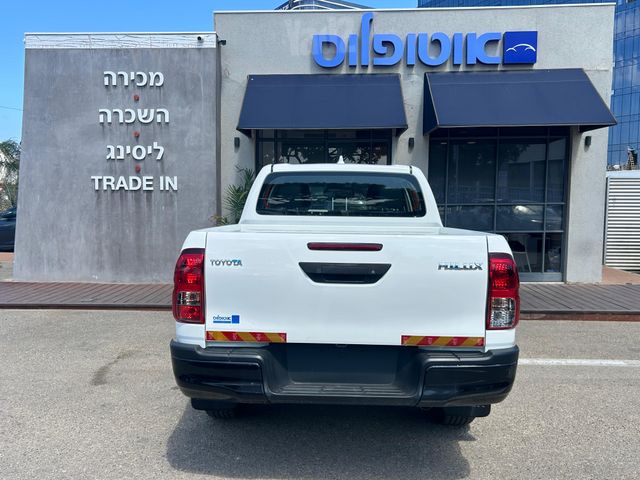טויוטה היילקס
