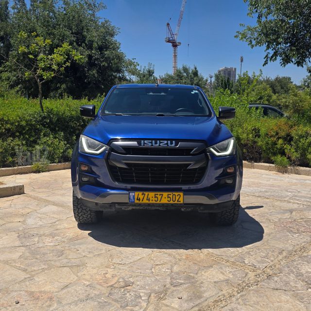 מודעת רכב איסוזו די-מקס