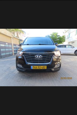 יונדאי H-1 / i800