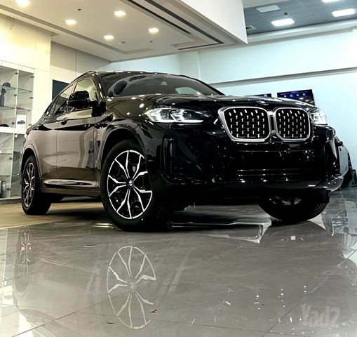 ב מ וו X4