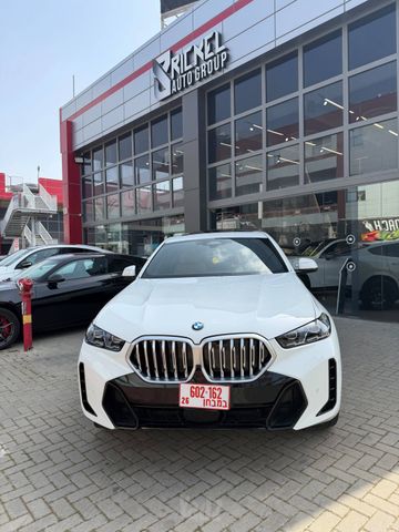 ב מ וו X6