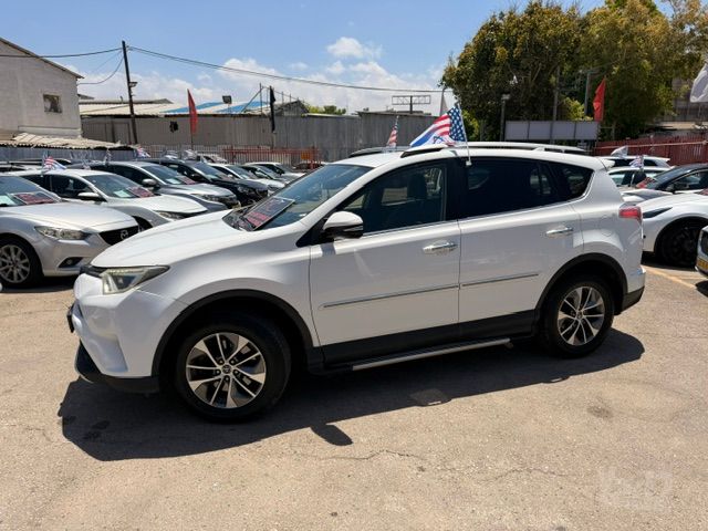 טויוטה RAV4