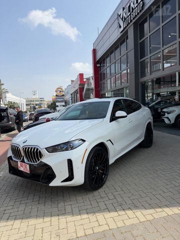 ב מ וו X6