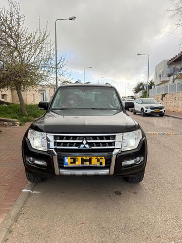 מיצובישי פג'רו