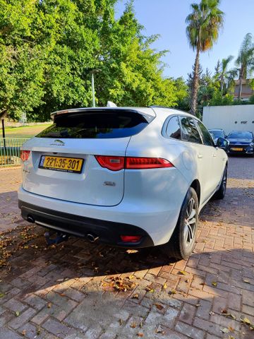 יגואר F-Pace
