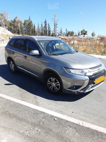 מיצובישי אאוטלנדר