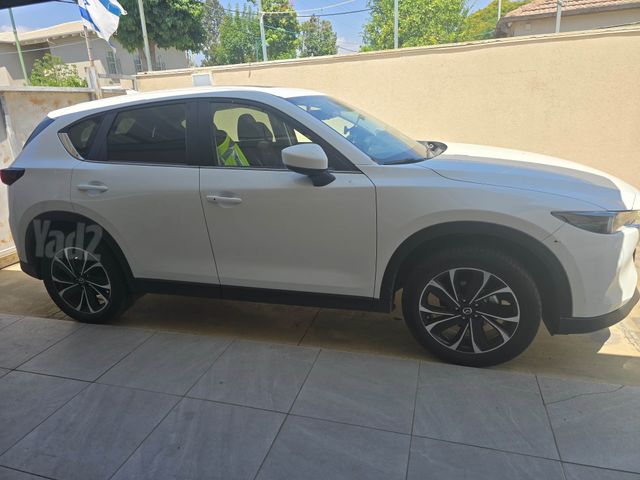מודעת רכב מאזדה CX-5