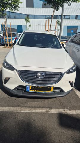 מודעת רכב מאזדה CX-3