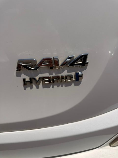 טויוטה RAV4