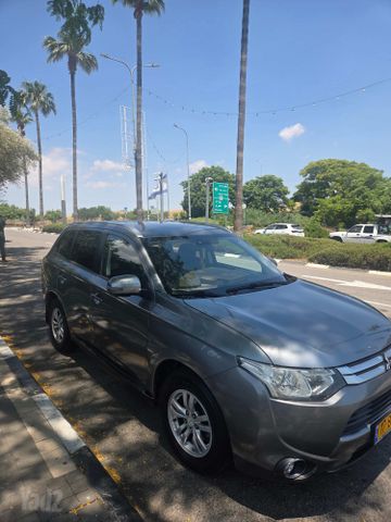 מודעת רכב מיצובישי אאוטלנדר