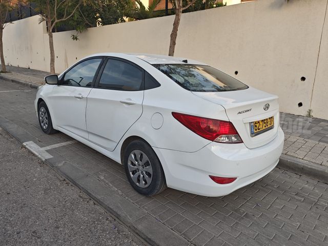 יונדאי אקסנט i25
