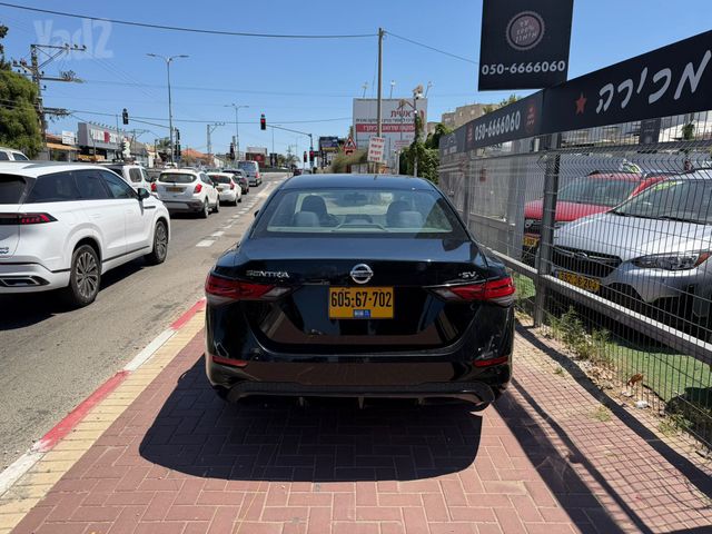 ניסאן סנטרה