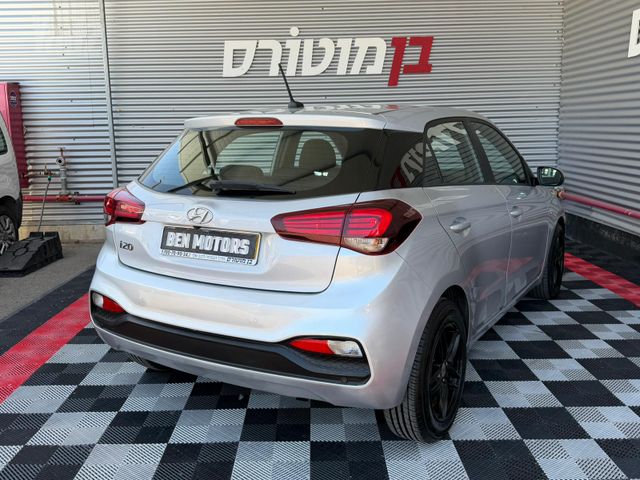 יונדאי i20