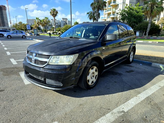 מודעת רכב דודג' ג'רני