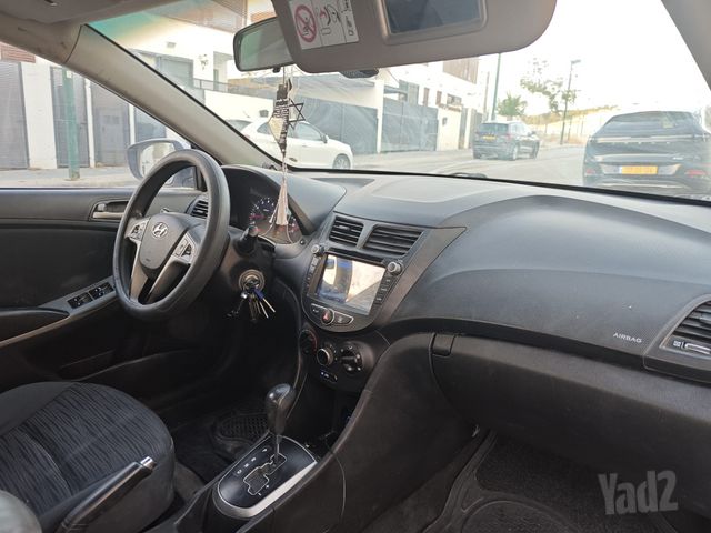 יונדאי אקסנט i25