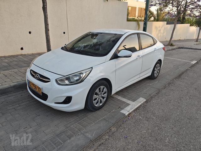 יונדאי אקסנט i25