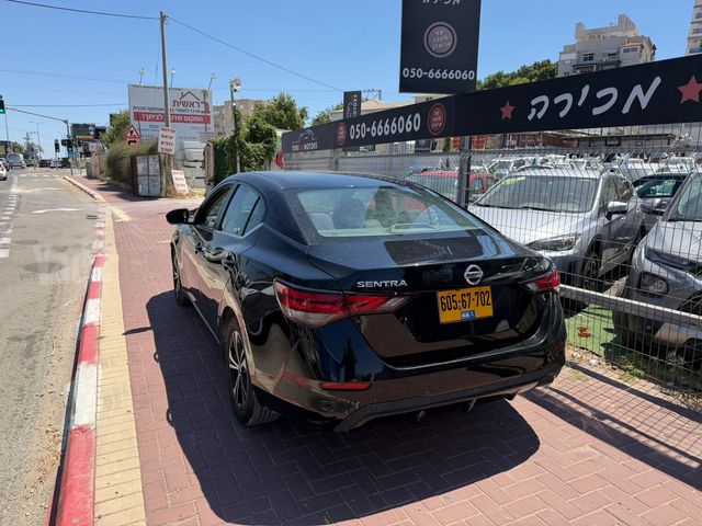 ניסאן סנטרה