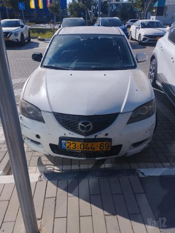 מודעת רכב מאזדה 3