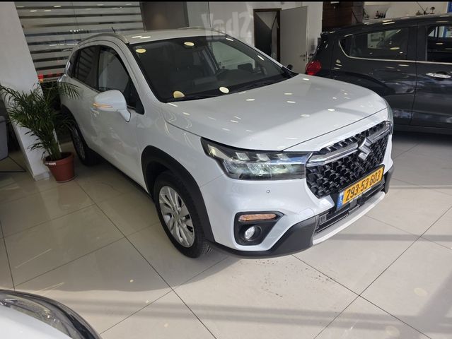 סוזוקי S-Cross