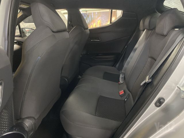 מודעת רכב טויוטה C-HR 2