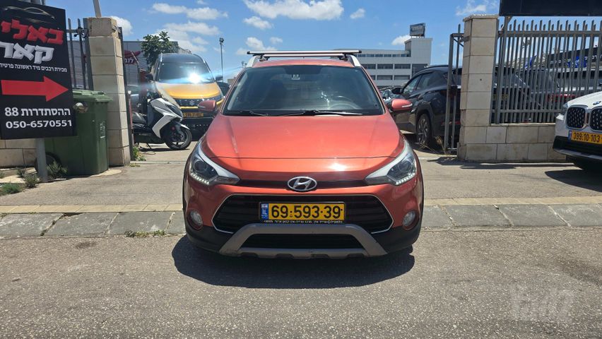 יונדאי I20 קרוס