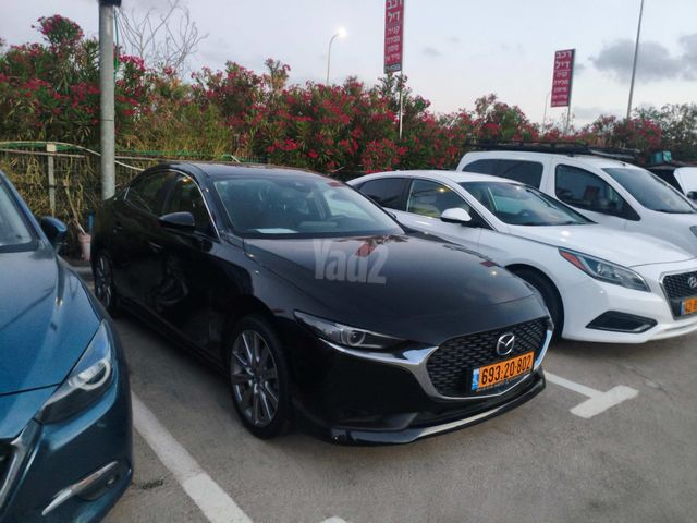 מודעת רכב מאזדה 3 1