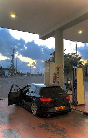 מודעת רכב סיאט לאון