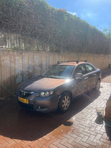 מודעת רכב מאזדה 3