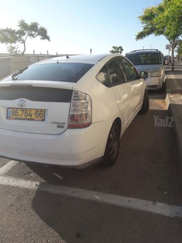 טויוטה פריוס