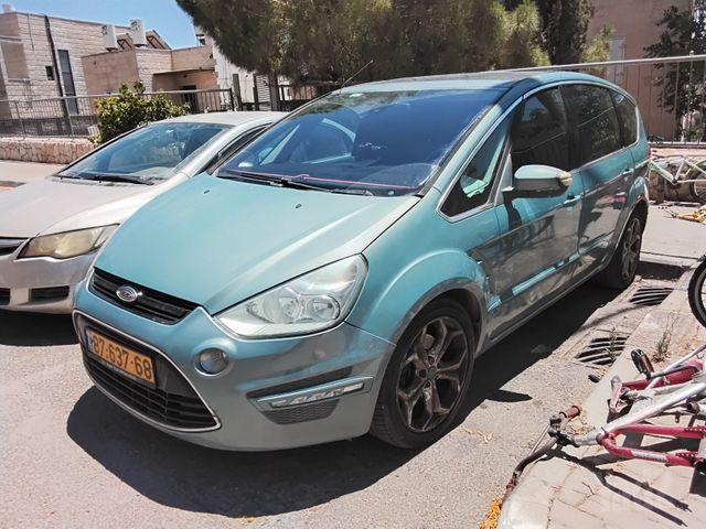 מודעת רכב פורד S-מקס