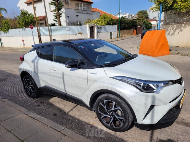 טויוטה C-HR