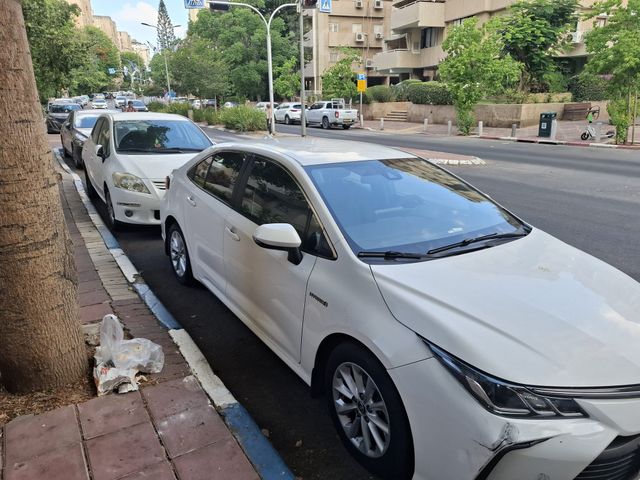 מודעת רכב טויוטה קורולה