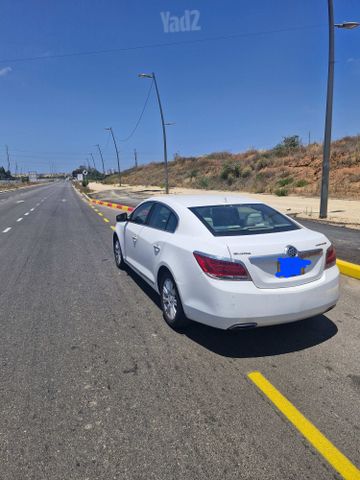 ביואיק לה-קרוס