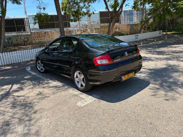 פיג'ו 407