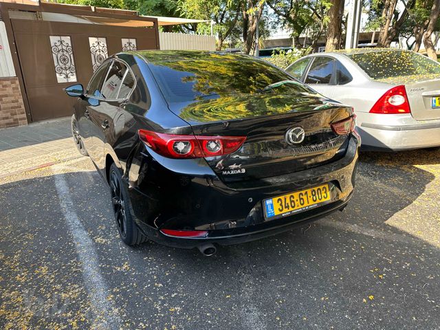 מאזדה 3