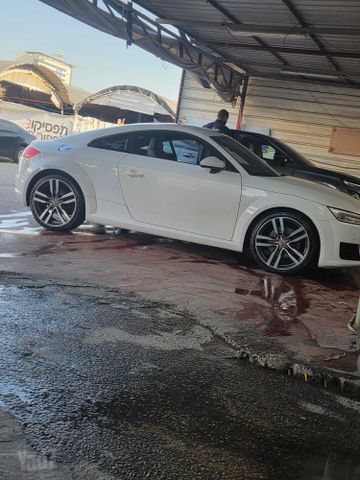 אאודי TT
