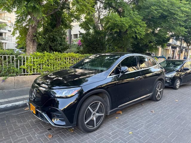 מרצדס-בנץ EQE SUV