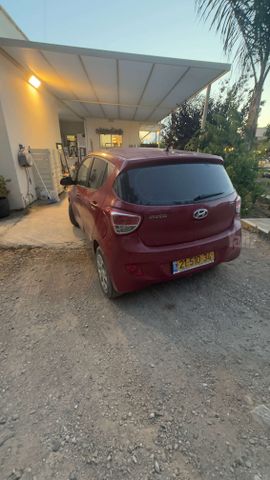 יונדאי i10