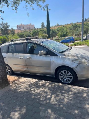 מודעת רכב מאזדה 5