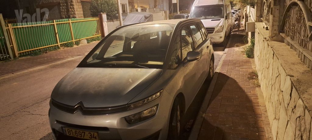 מודעת רכב סיטרואן C4 פיקאסו