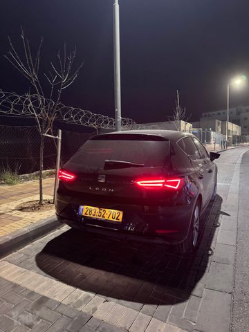 סיאט לאון