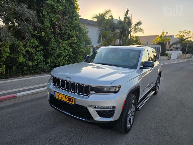 ג'יפ גרנד צ'ירוקי