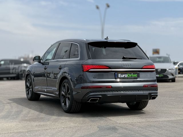 אאודי Q7