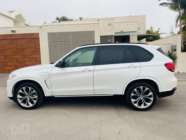 ב מ וו X5